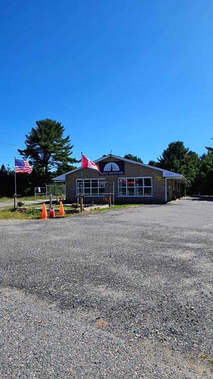 Super Nights Inn Sault Ste. Marie Luaran gambar